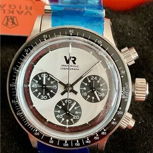 NIB Gorgeous Vakuy Riga’s 38mm Chronograph Paul Newman Dial